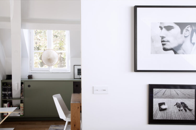 La vue vers la salle à manger